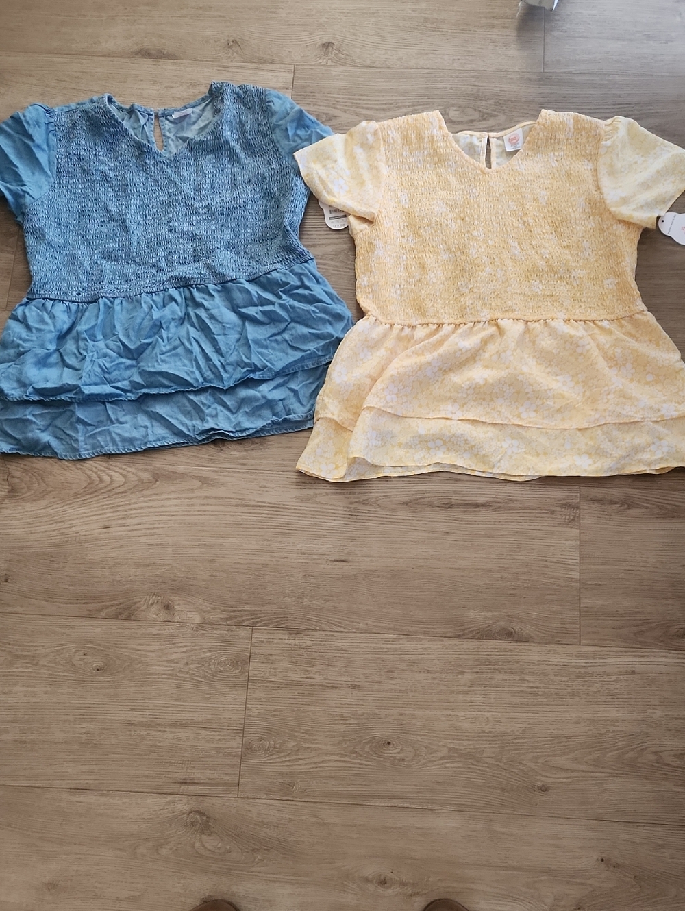 Bundle Of 2 NEW blouse For Girls